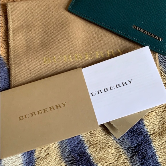 Burberry Teal Card Holder - Picture 6 of 6